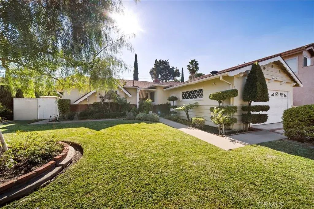 220 Barranca Drive, Monterey Park