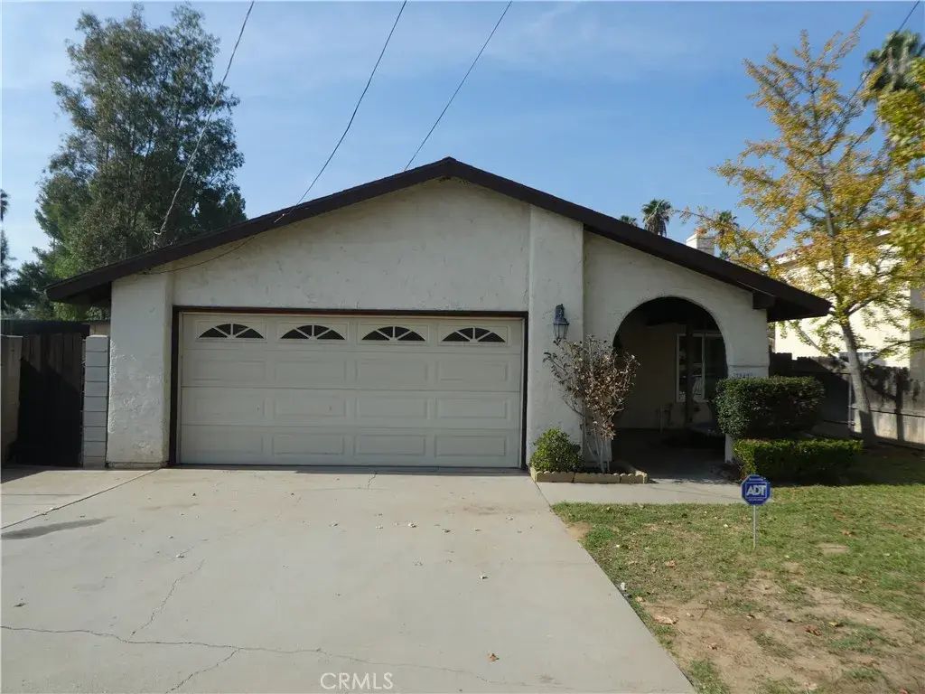 3842 Ridge Road, Riverside