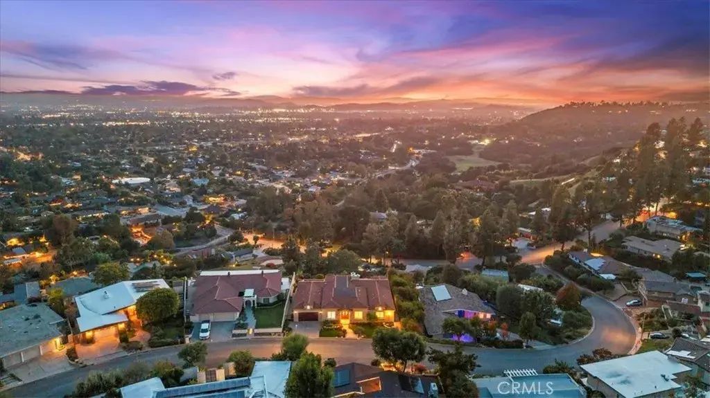 752 Valparaiso Drive, Claremont