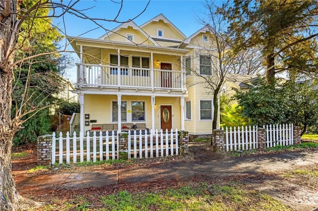 831 Rio Chico, Chico