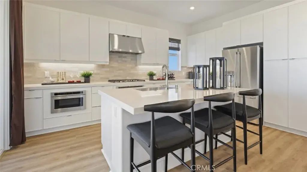 300 Junco, Irvine