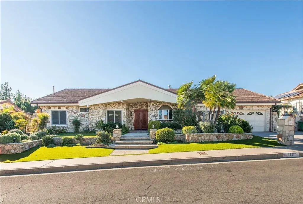 12521 Nedra, Granada Hills