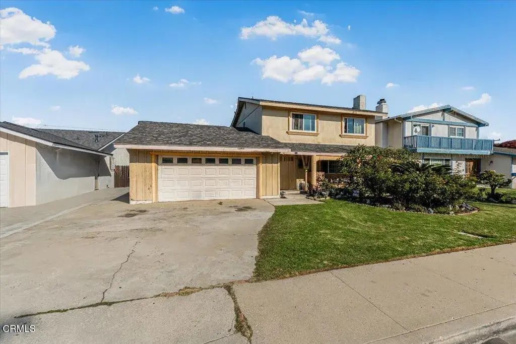 1211 W Robert Avenue, Oxnard