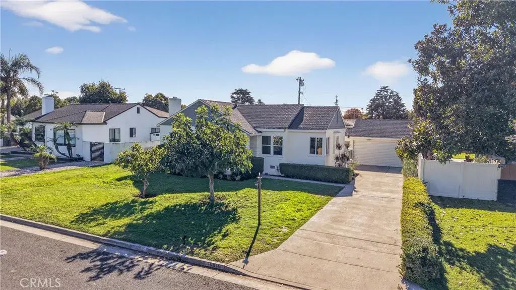 10818 Loch Avon, Whittier