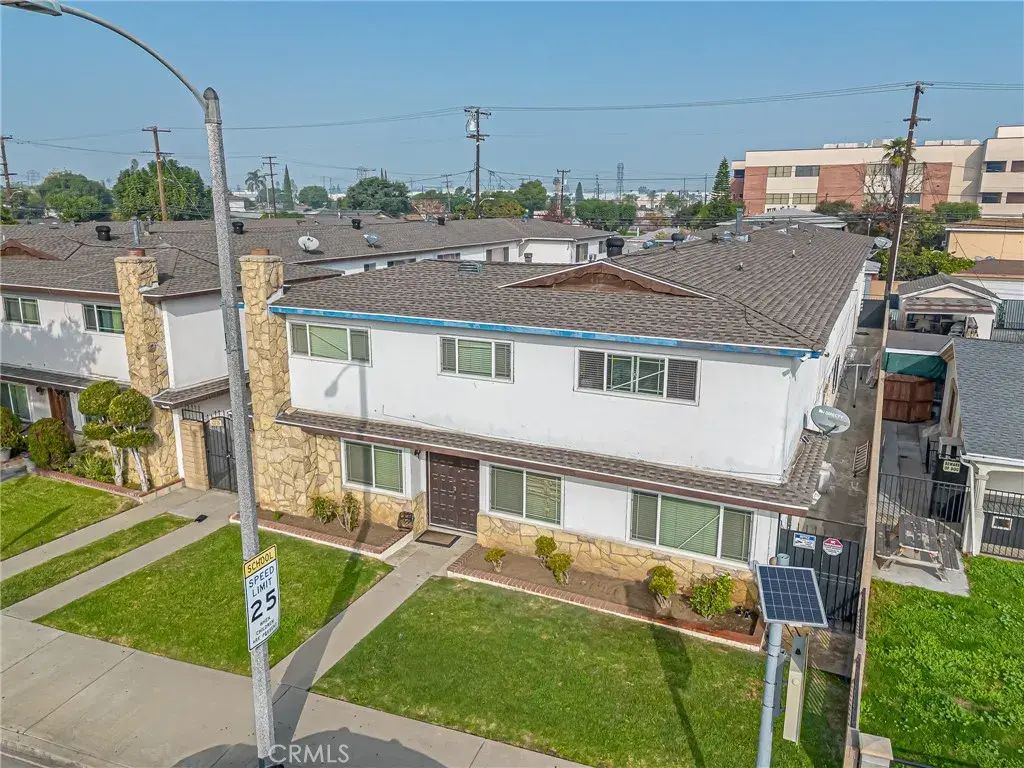 6021 Gage, Bell Gardens