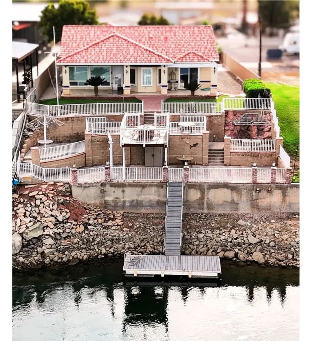 5770 Colorado River, Blythe