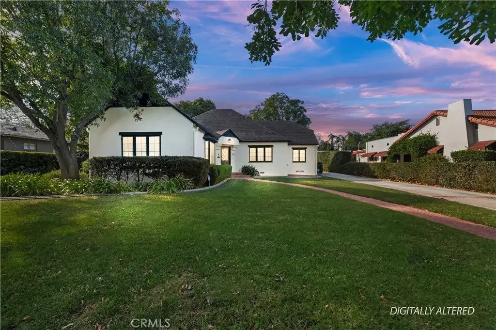 3630 Castle Reagh, Riverside