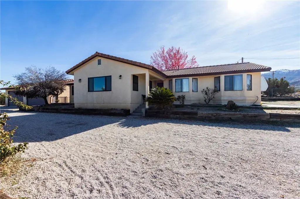 10163 Ponderosa, Pinon Hills