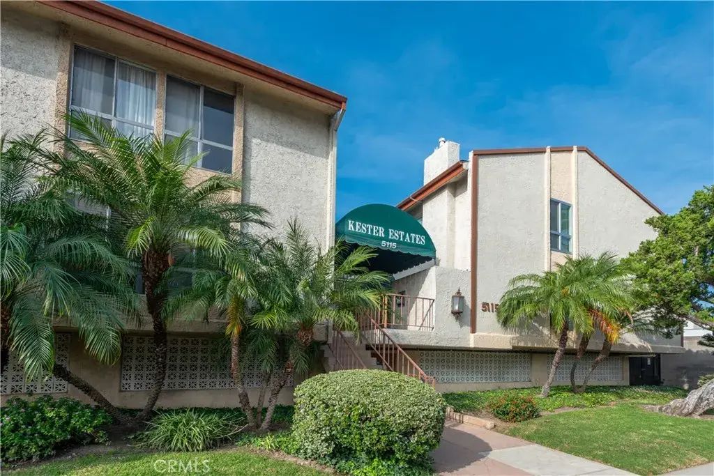 5115 Kester 202, Sherman Oaks
