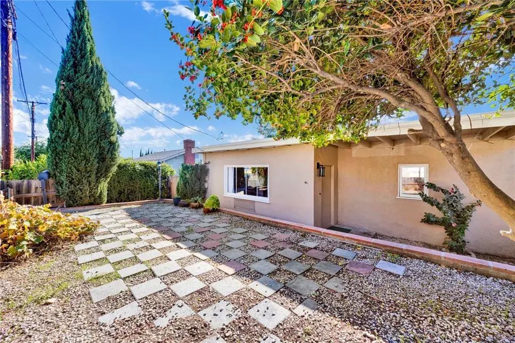 3740 4th, La Crescenta