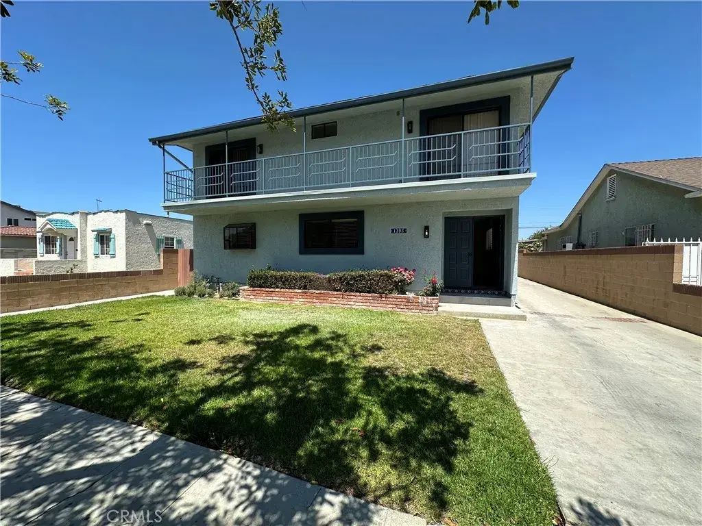 1303 W 163rd St, Gardena