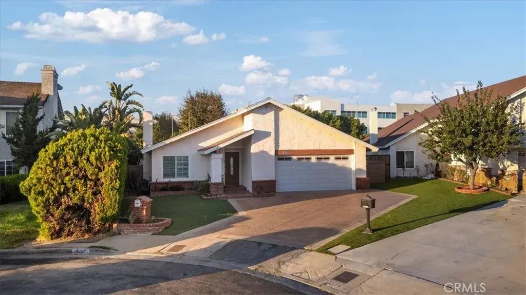 14915 Harvest Street, Mission Hills (san Fernando)