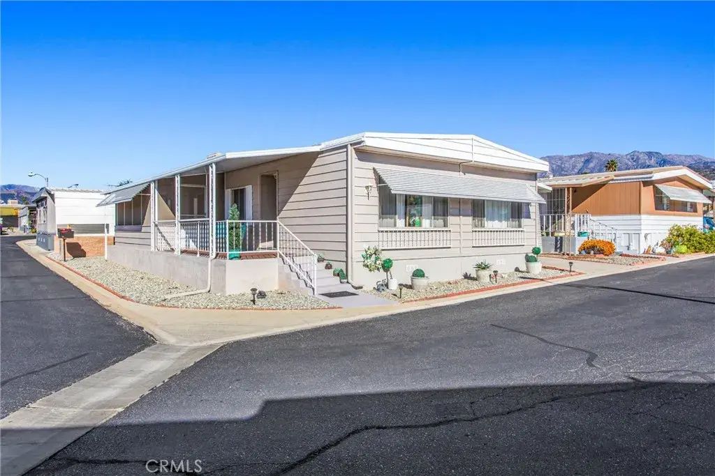 12700 2nd 46, Yucaipa