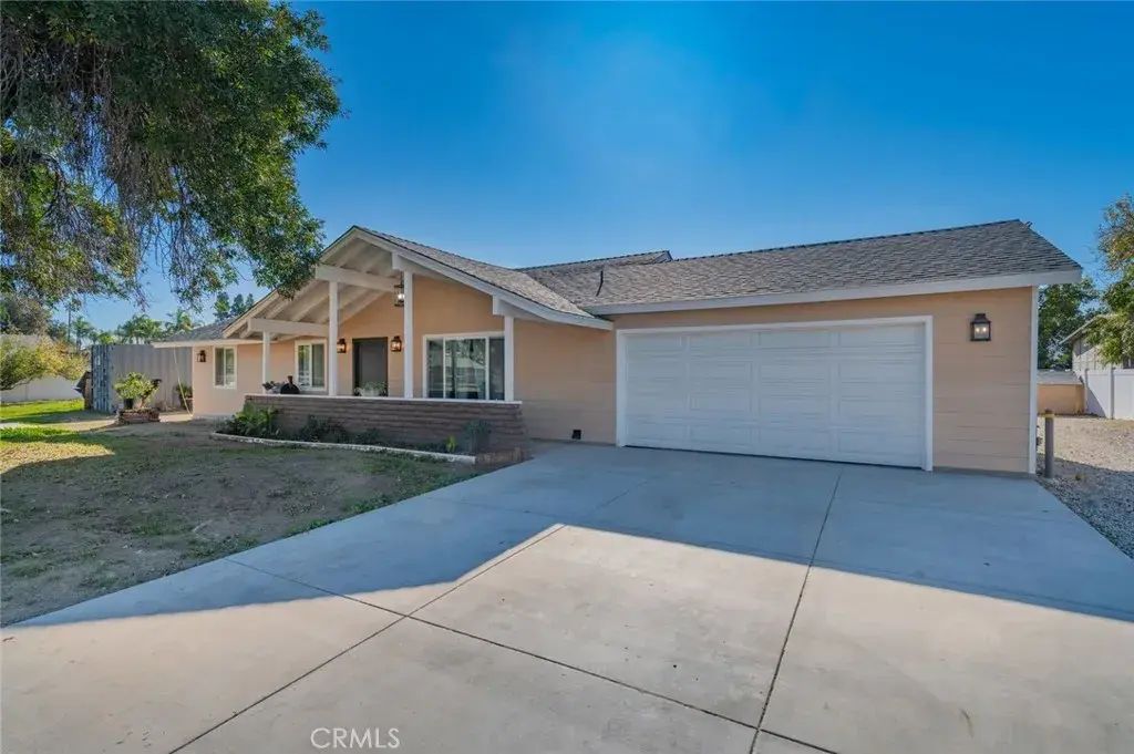 9978 Clydesdale Avenue, Jurupa Valley