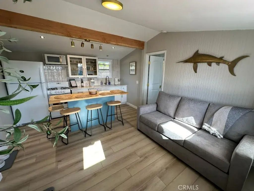 240 Pacific, Morro Bay