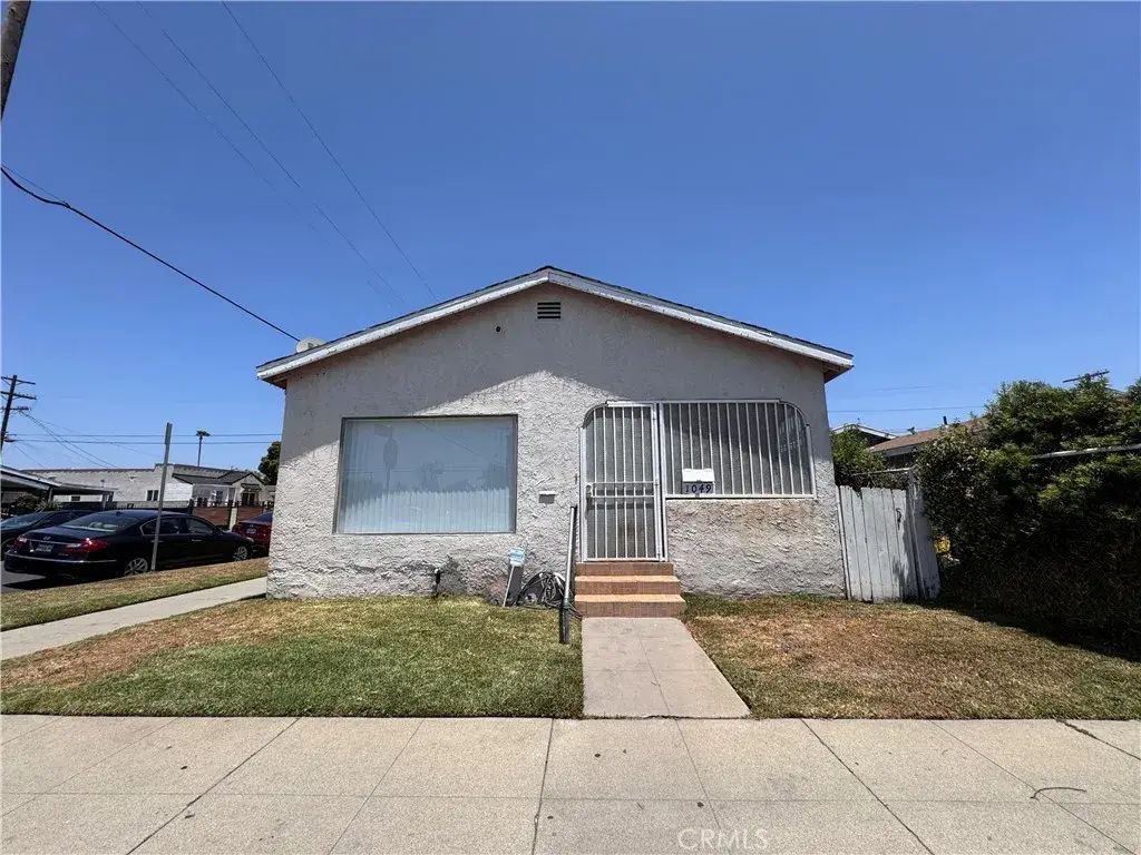1049 W 65th Place, Los Angeles