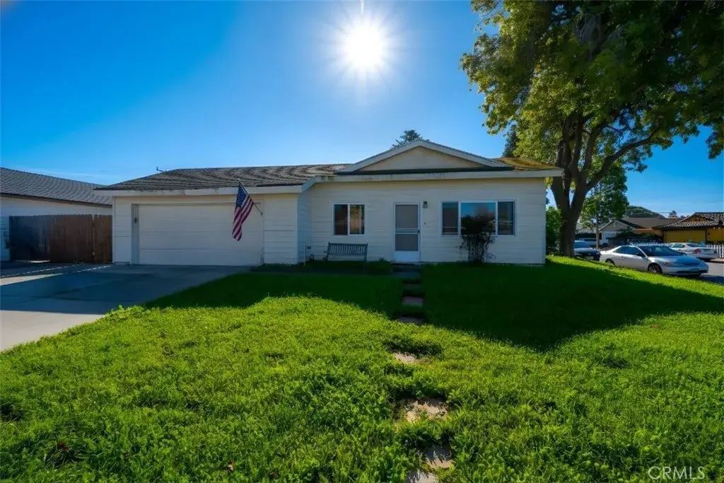 914 W Camino Colegio, Santa Maria