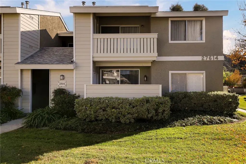 27614 Susan Beth Way F, Saugus