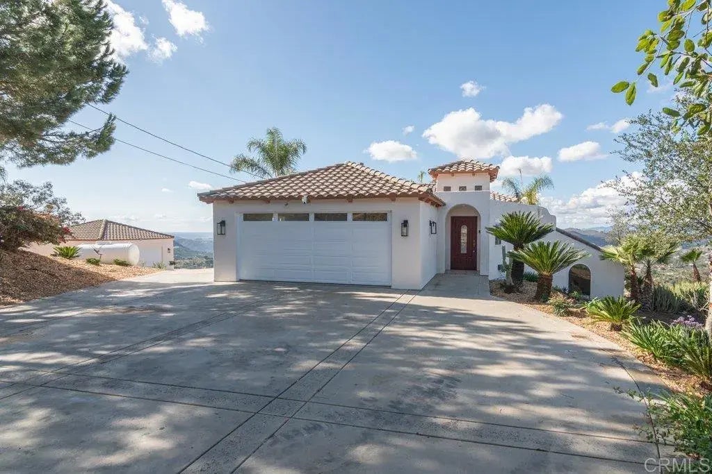 1810 Via Ladera, Fallbrook
