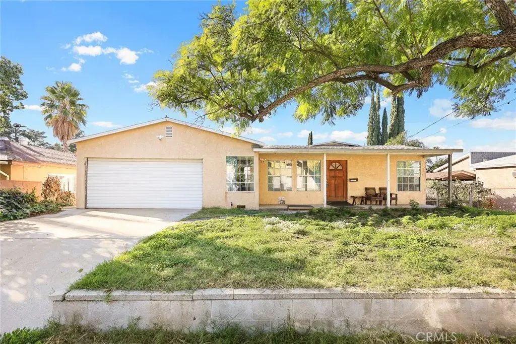 10833 Mcvine Ave Avenue, Sunland