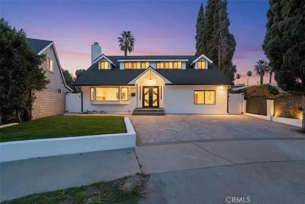 13433 Ebell Street, Panorama City