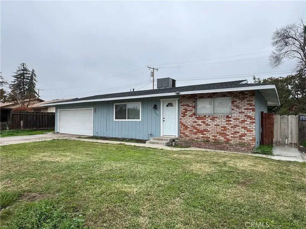 1600 W Robin Drive, Visalia