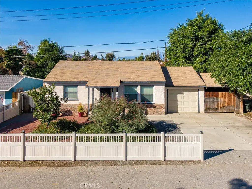 10669 Renner, Riverside