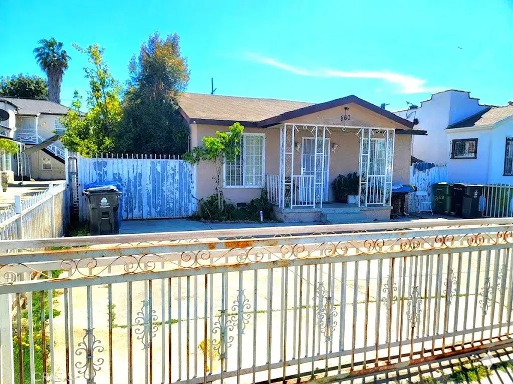 860 W 73rd St., Los Angeles