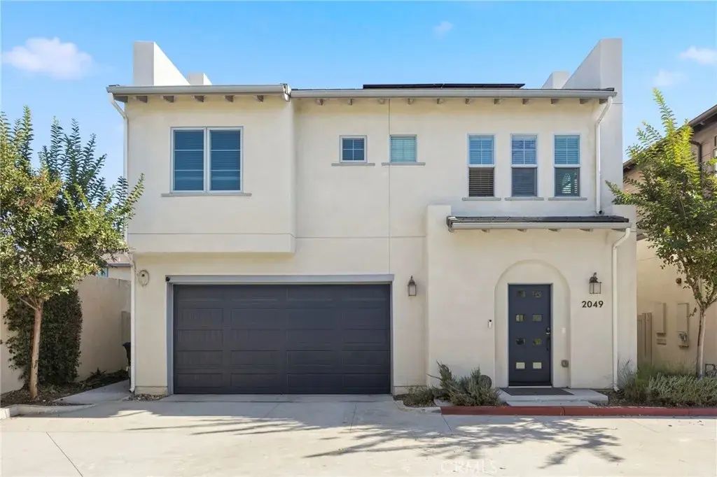 2049 N Orange Olive, Orange
