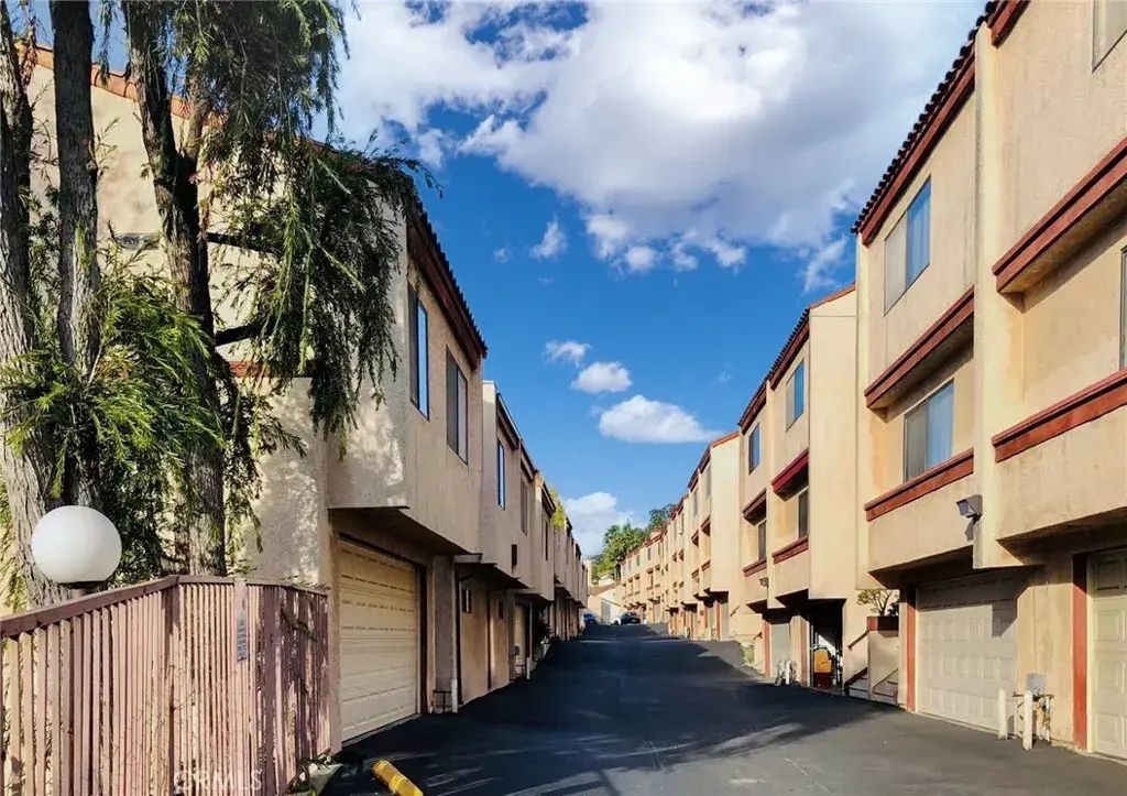 1042 S Garfield, Monterey Park
