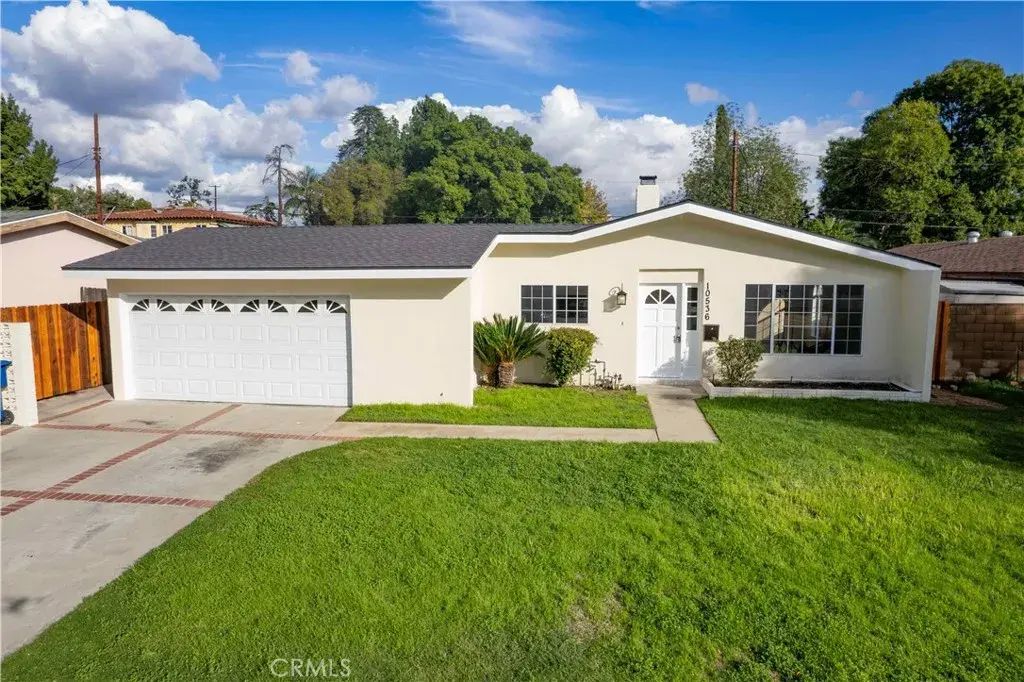 10536 Dempsey, Granada Hills