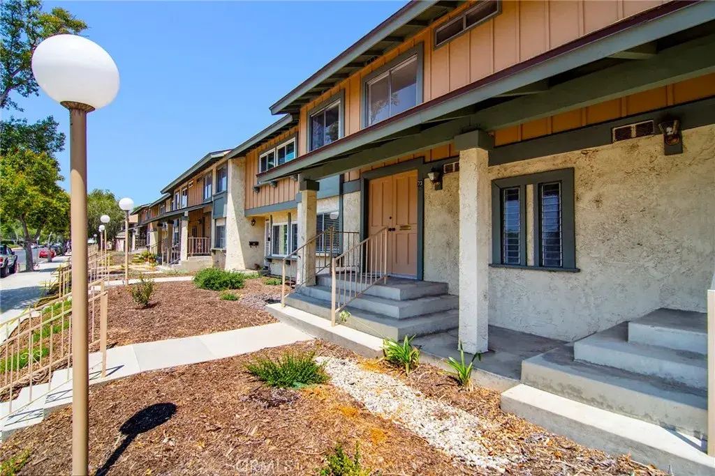 18931 Kittridge Street 73, Reseda