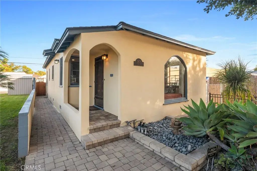 3430 Lewis Avenue, Long Beach