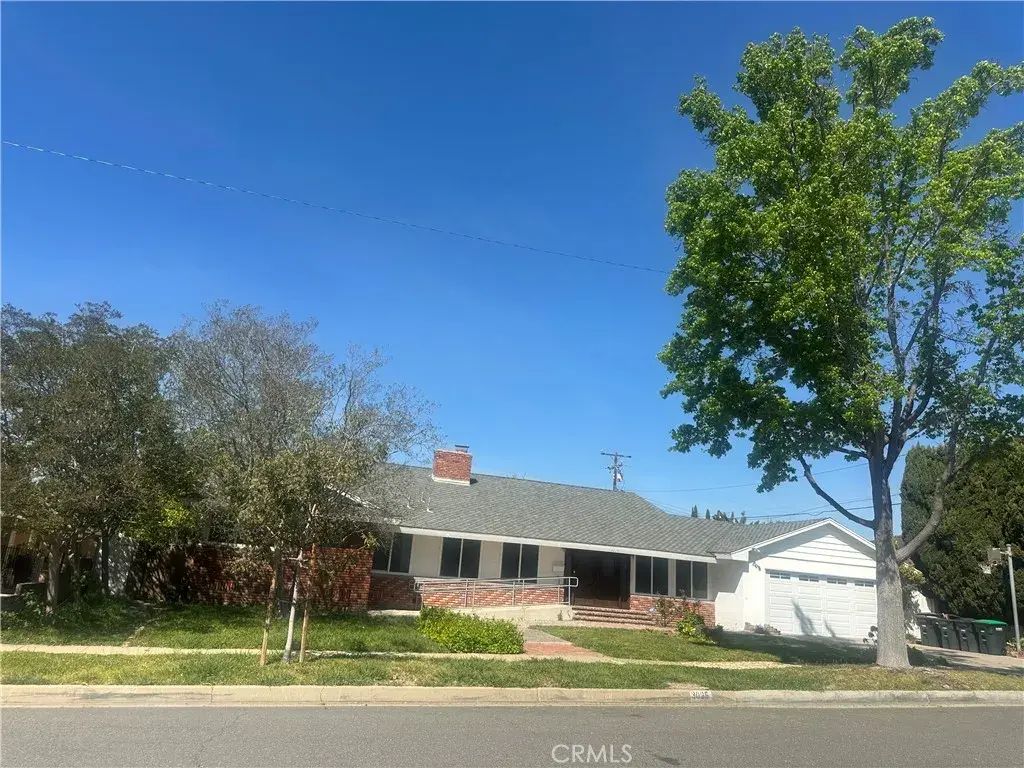 3025 E Hillcrest Avenue, Orange
