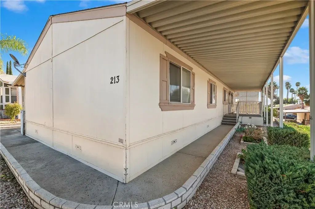 1536 S State 213, Hemet