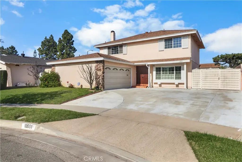13551 Carolyn, Cerritos
