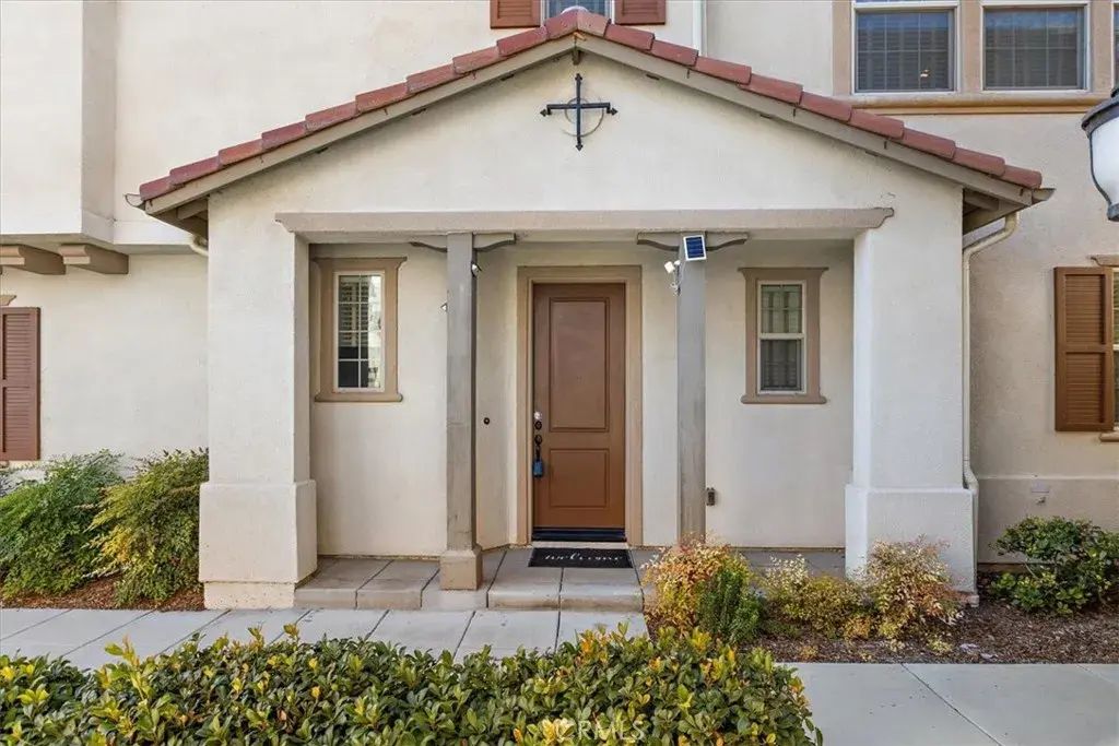 14537 Marquette, Chino