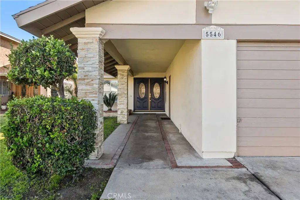 5546 Pueblo Court, Commerce