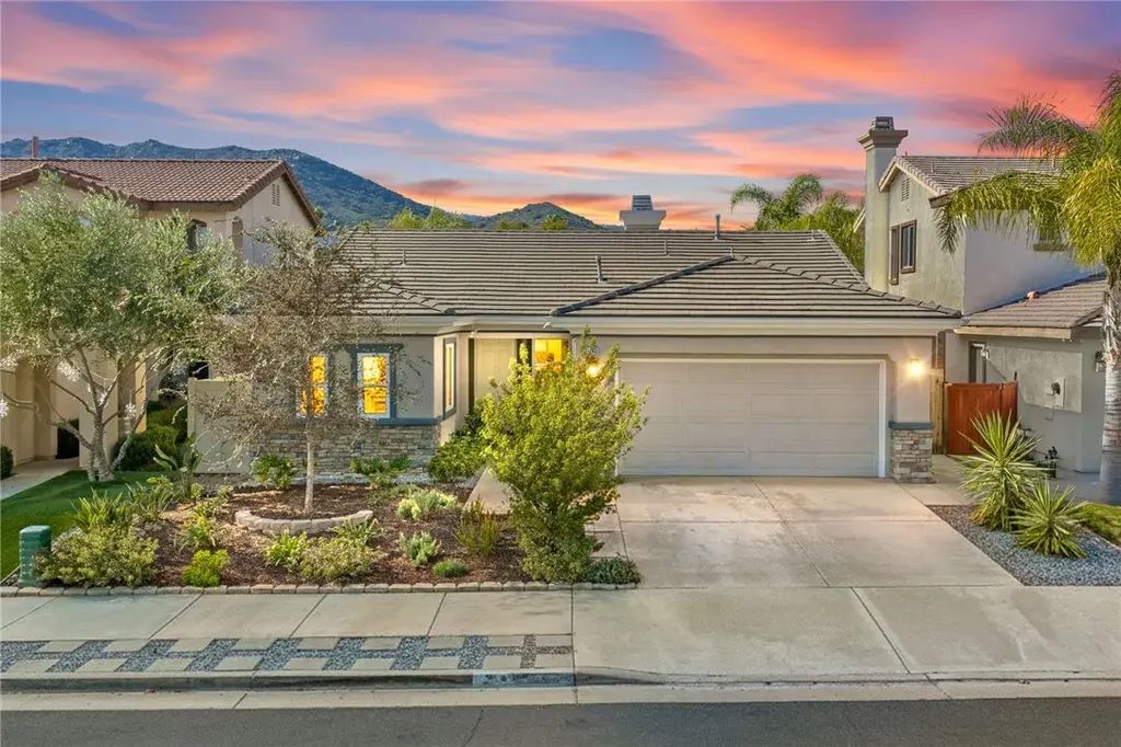 37763 Amber Lane, Murrieta