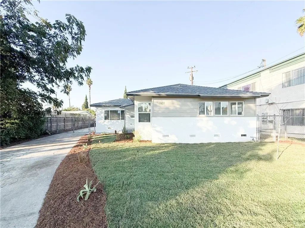 1101 E Tucker, Compton
