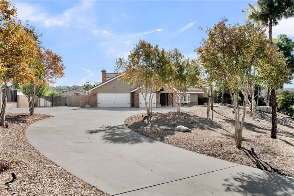 1250 Highridge, Riverside