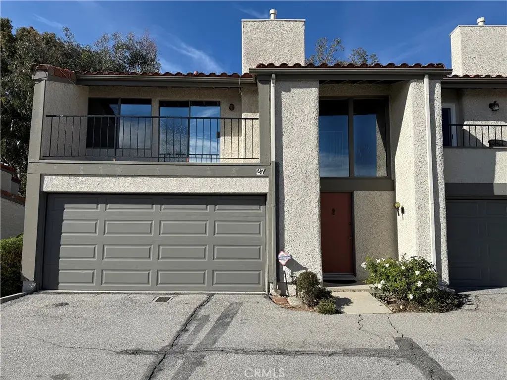 19547 Rinaldi 27, Porter Ranch