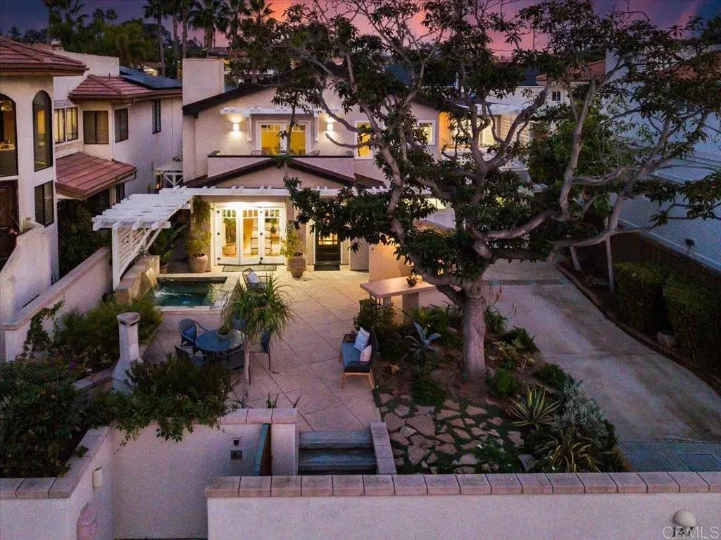 147 4th Street, Encinitas