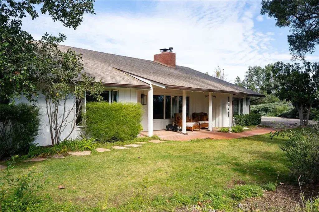 724 N Refugio Road, Santa Ynez