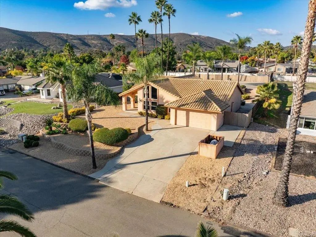 23622 Springwood, Ramona