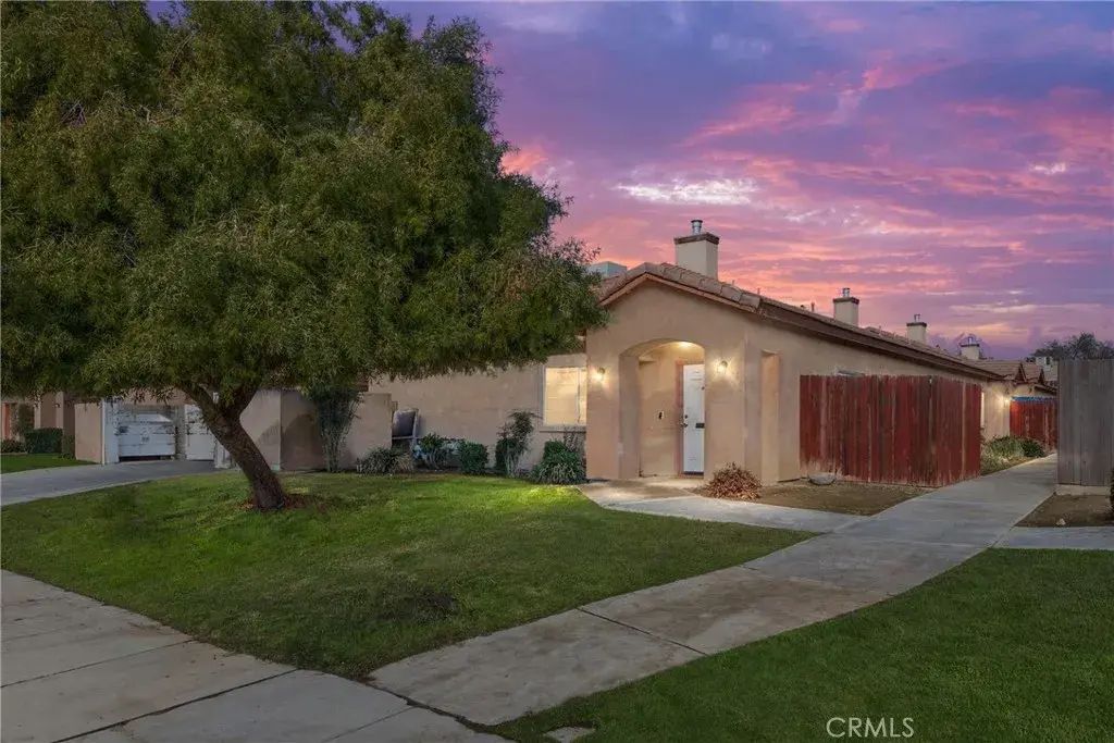 548 Yellow Meadow Ct., Bakersfield
