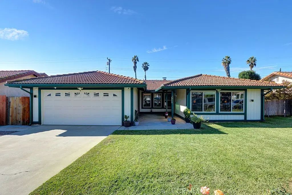 6073 Scheelite, Jurupa Valley