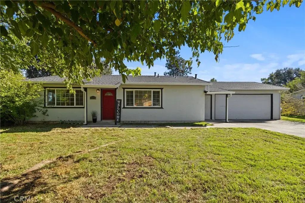 13546 Evelyn, Red Bluff