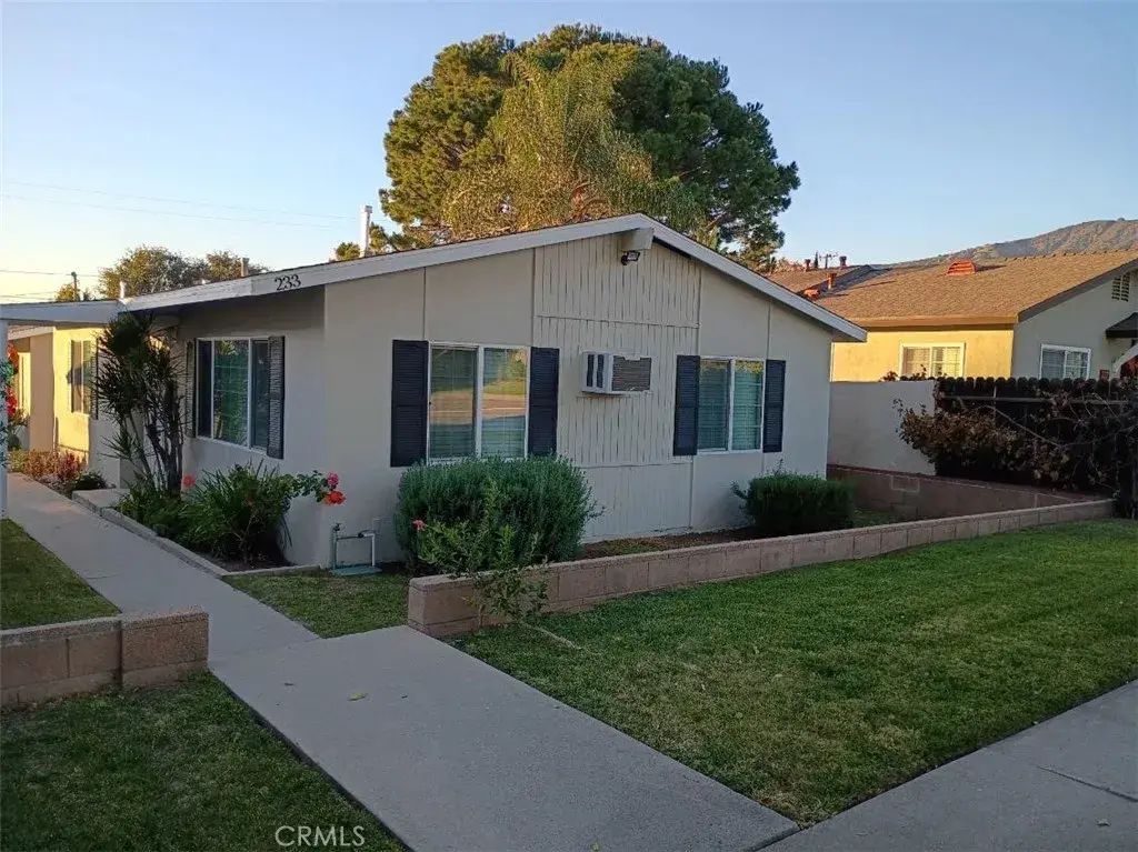 233 S Minnesota Avenue, Glendora