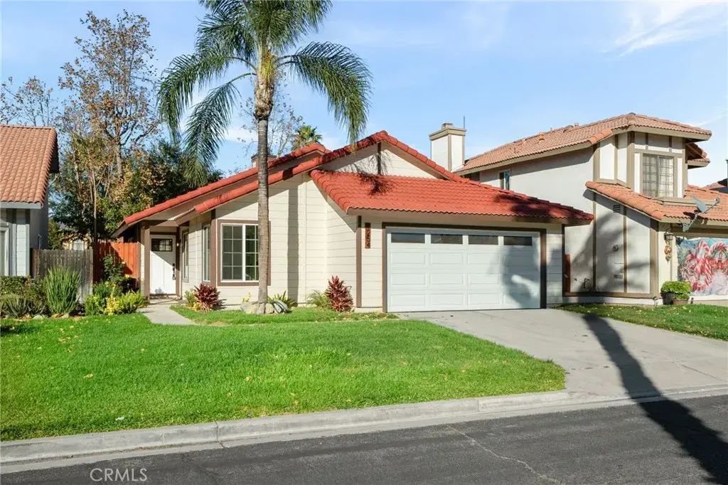 1254 W Van Koevering, Rialto